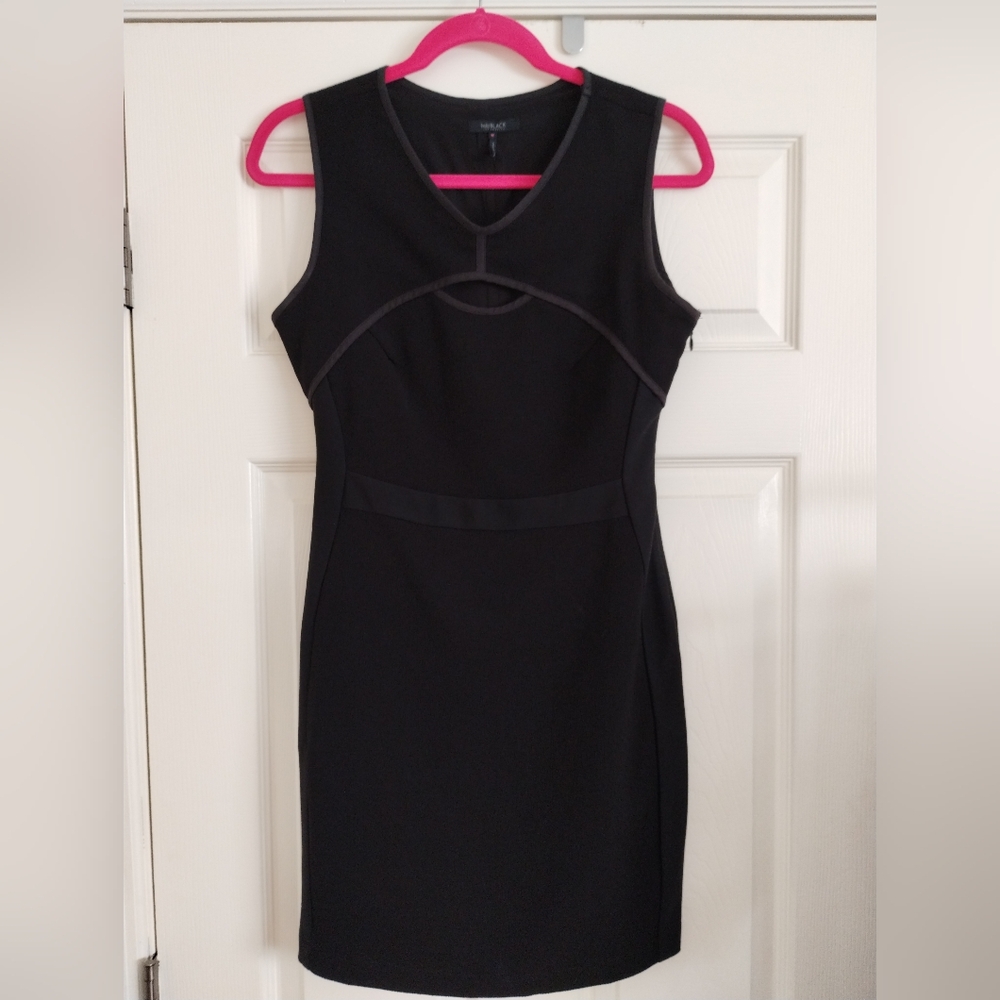 Elegant Black Sleeveless Dress Medium